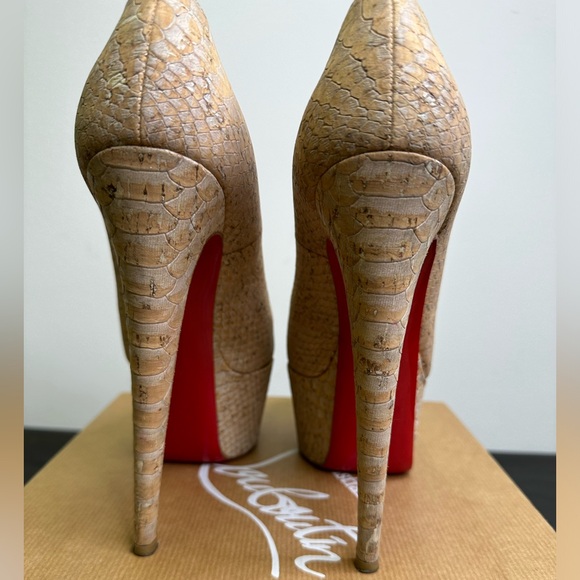 Christian Louboutin Highness Peep Toe Platform Pump size 37.5 Beige Snakeskin - Picture 4 of 9
